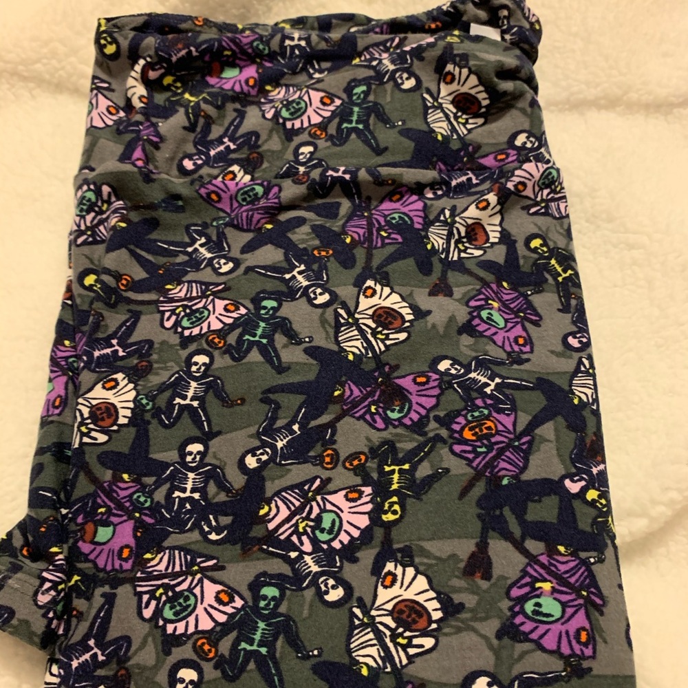 Lularoe tall & curvy 2 halloween costume leggings